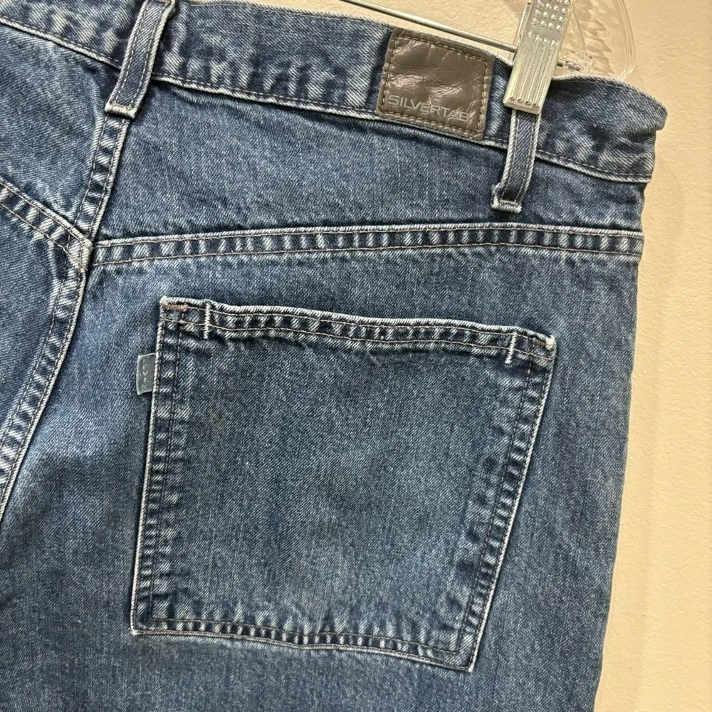 Levis good used
